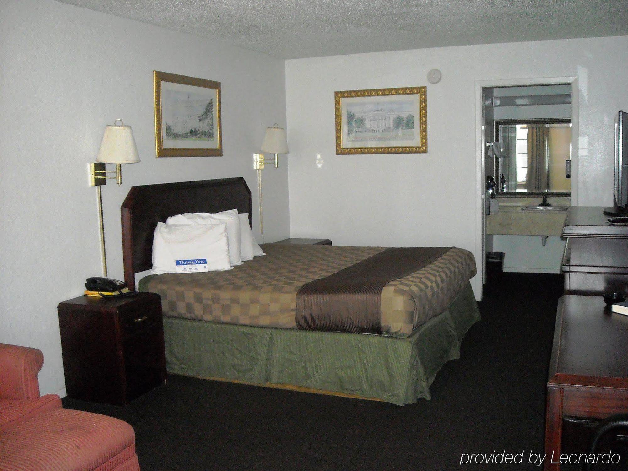 Americas Best Value Inn Bonham Eksteriør bilde