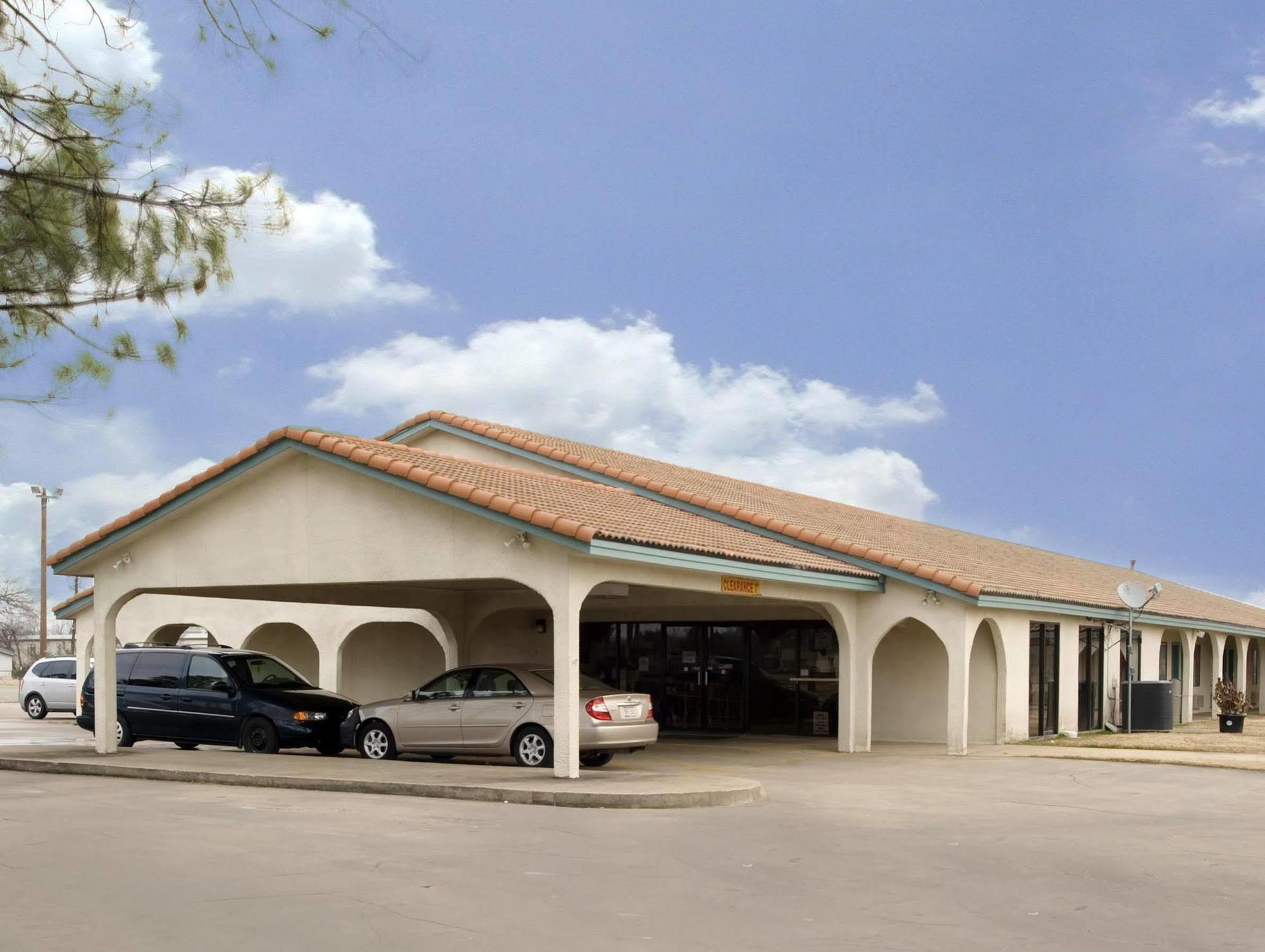 Americas Best Value Inn Bonham Eksteriør bilde